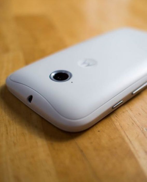 تصویر  گوشی موبایل موتورولا مدل Moto E 4G ظرفیت 8 گیگابایت رم 1 گیگابایت