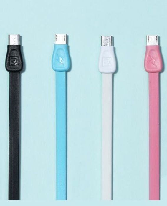 تصویر  کابل یک متری شارژ و انتقال اطلاعات USB 2.0 به MicroUSB ریمکس مدل RC-028m