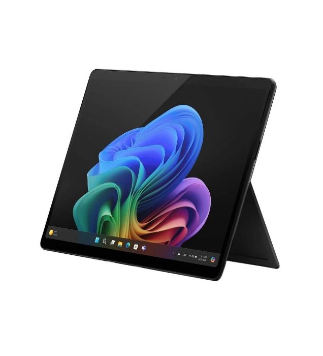 تصویر  تبلت مایکروسافت مدل سرفیس پرو 11 Snapdragon X Elite OLED ظرفیت 1 ترابایت رم 32 گیگابایت به همراه کیبورد Surface Pro Copilot و قلم Slim Pen 2