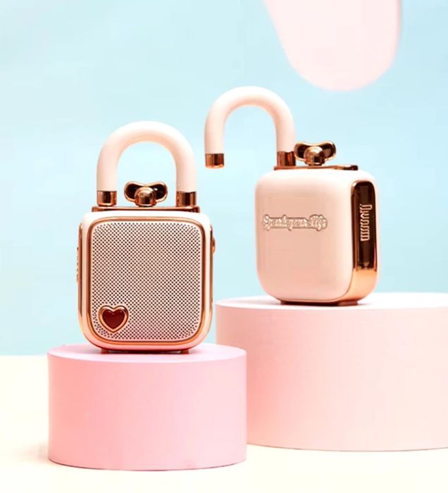 تصویر  اسپیکر بلوتوثی دیووم مدل Love-Lock